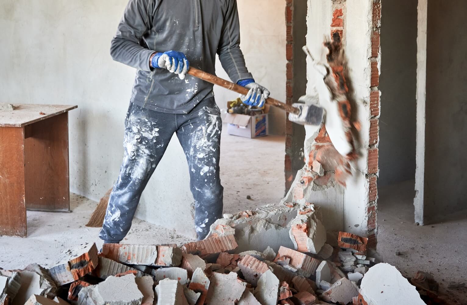 Демонтаж перегородки Демонтаж перегородки